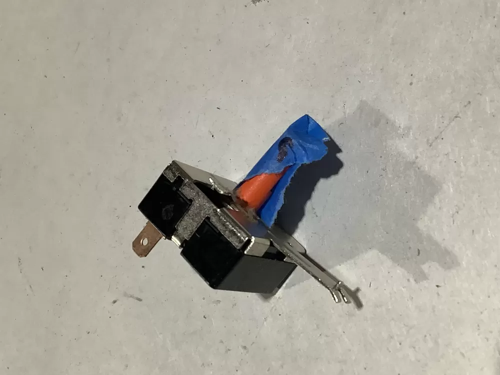 GE Hotpoint WE4M399 Dryer General Electric Switch AZ110943 | Sl139