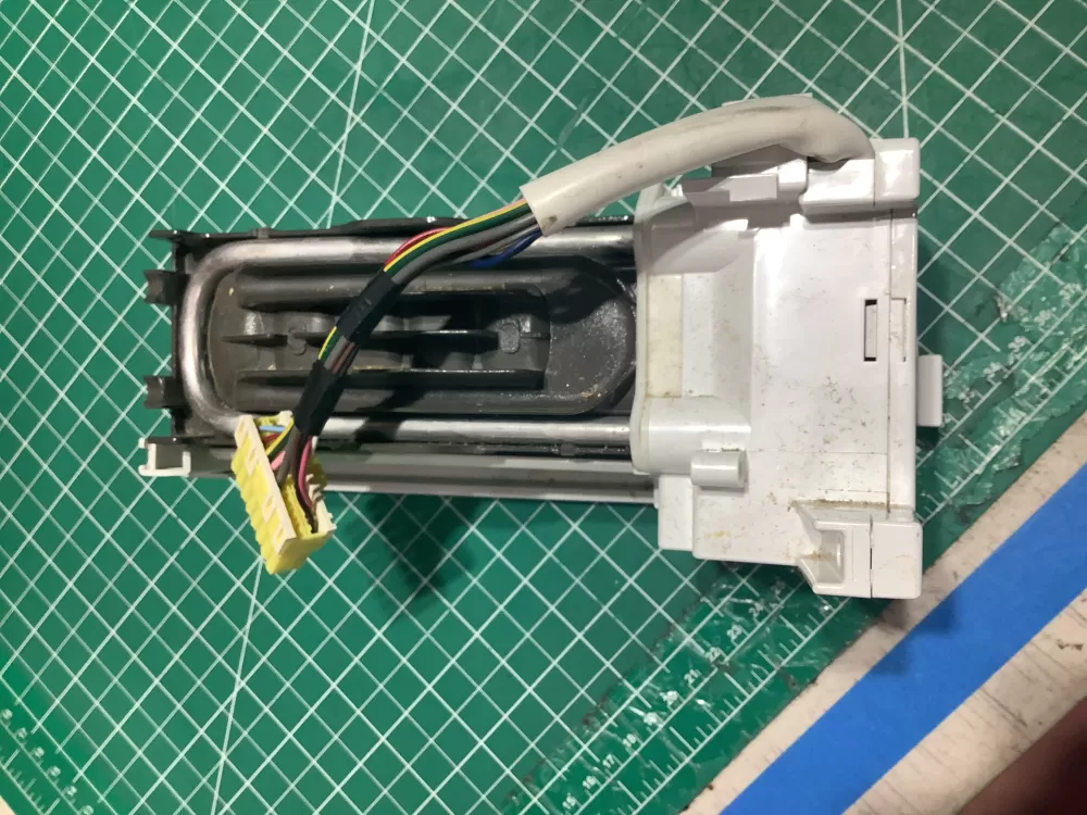 Samsung DA97 13718A 13718C Refrigerator Ice Maker AZ157947 | SL206