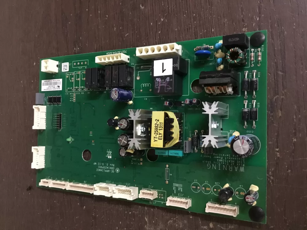 Hotpoint 197D8501G503 EBX1425P001 Refrigerator Control Board AZ18369 | NR47