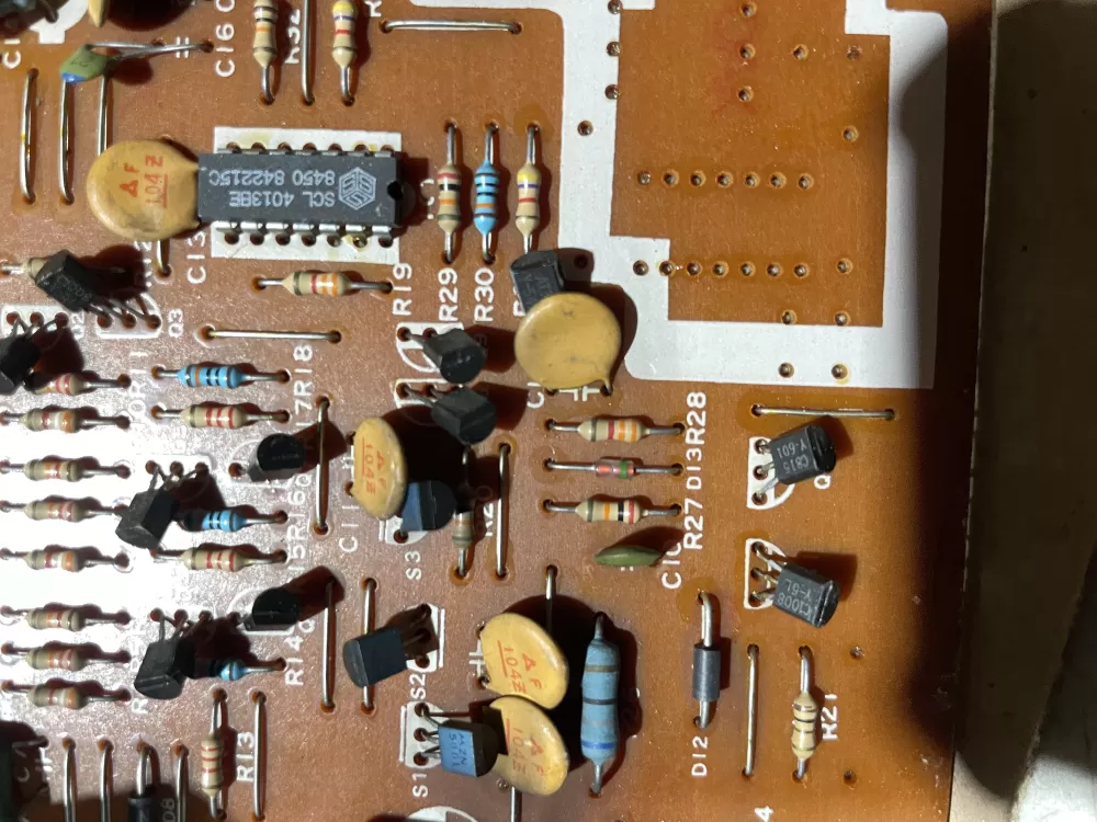 GE R27D13R28 Microwave Control Board AZ73483 | Wm1535