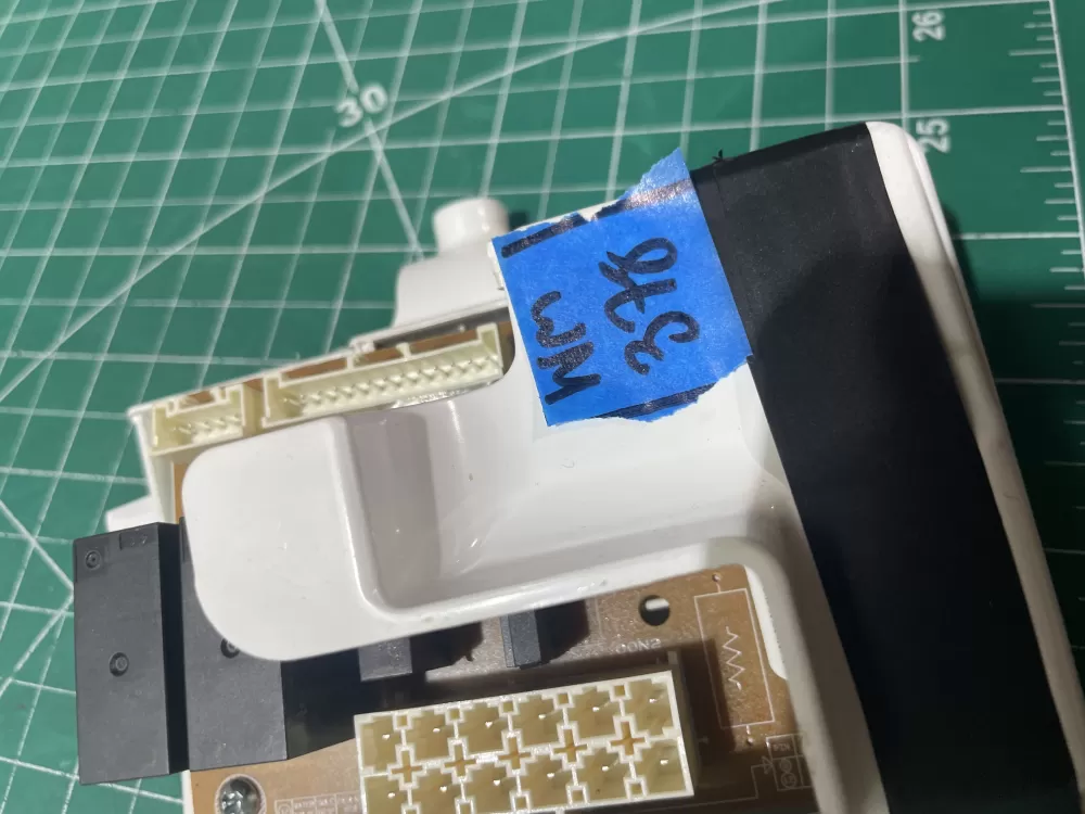 LG EBR60070711 Refrigerator Control Board AZ192598 | Wm378