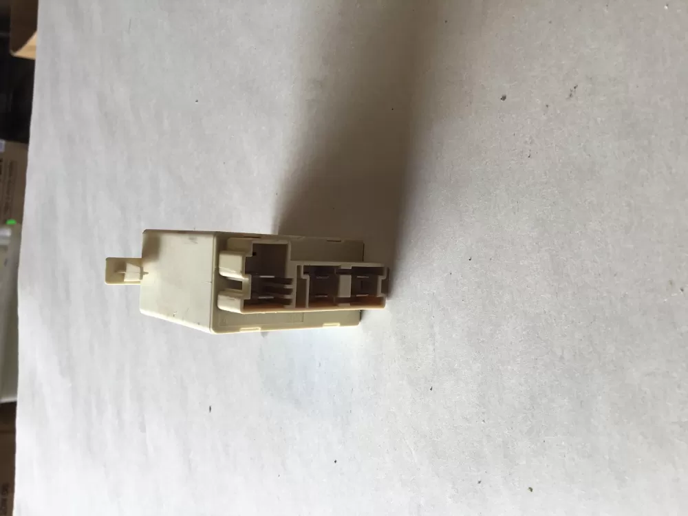 Miele 5948750 Oven Relay AZ148917 | SL175