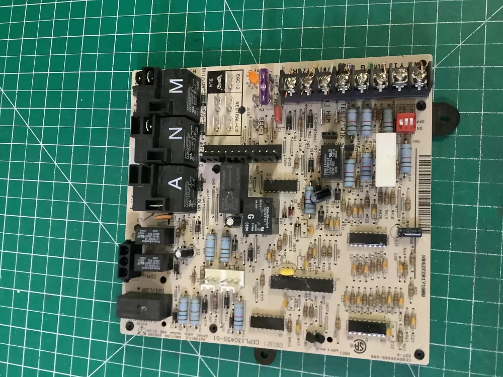 Carrier Bryant CEPL130455–01 Furnace Control Circuit Board AZ194752 | NR590