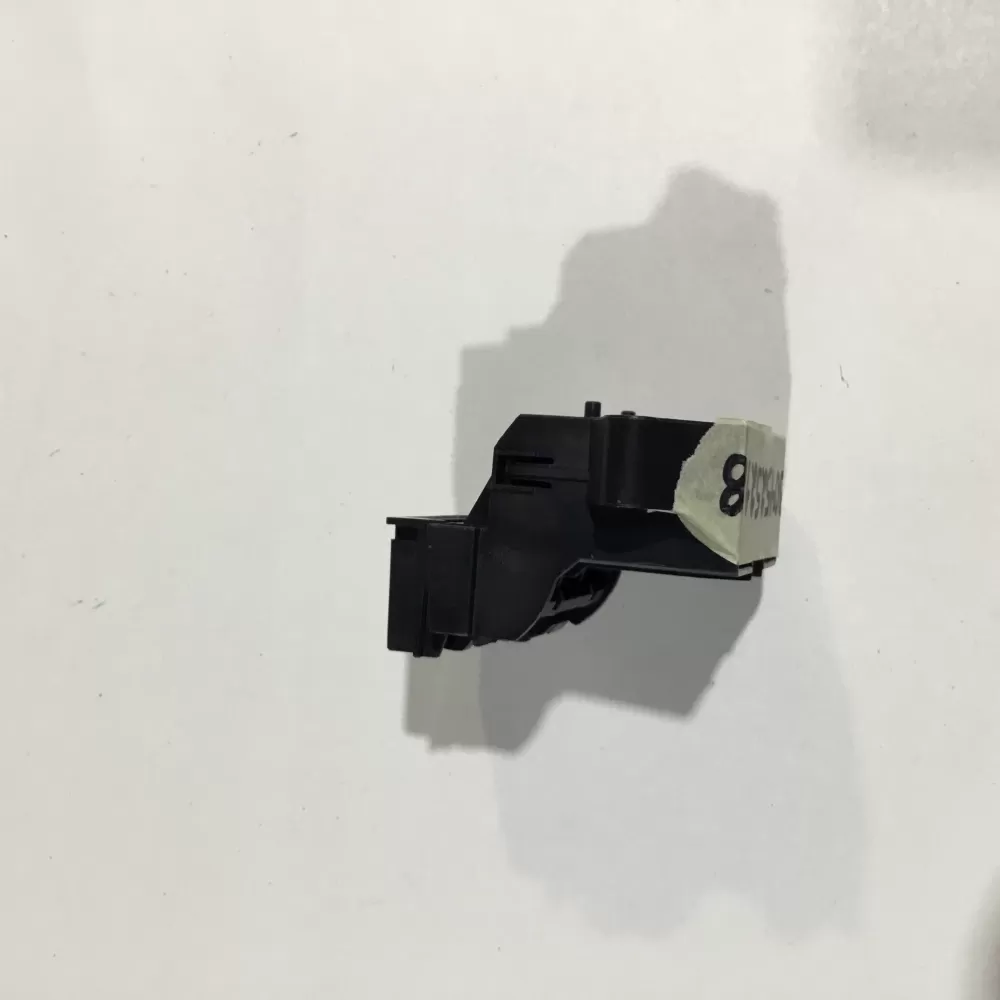 Westinghouse 154543901 Dishwasher Door Latch AZ61218 | SL9