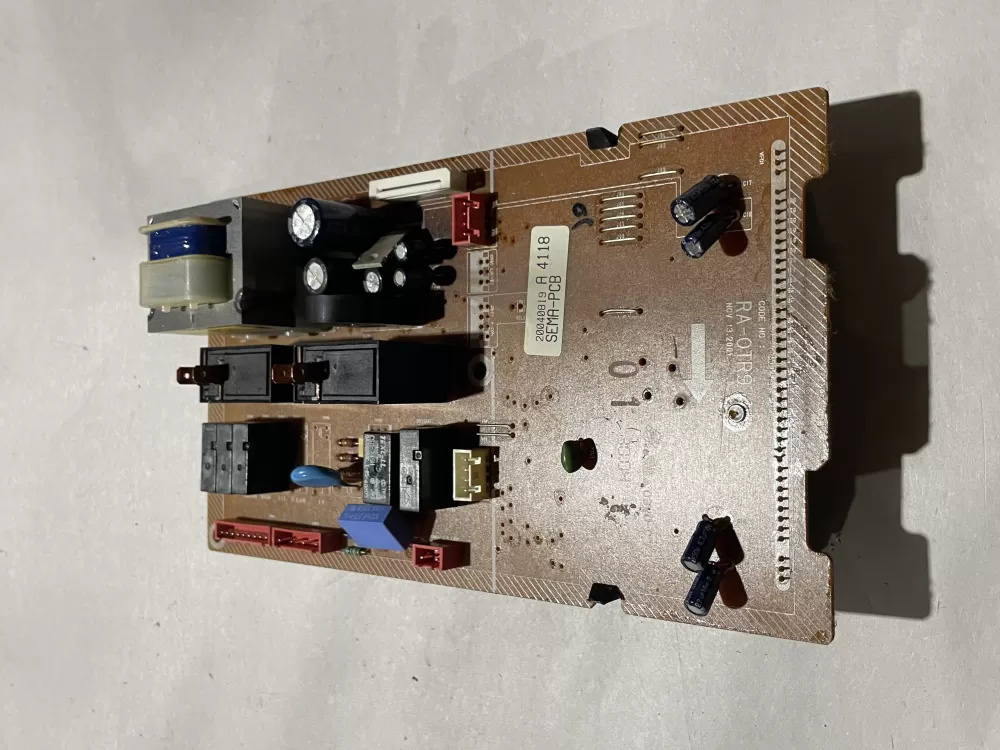 GE 20040819 Microwave Control Board
