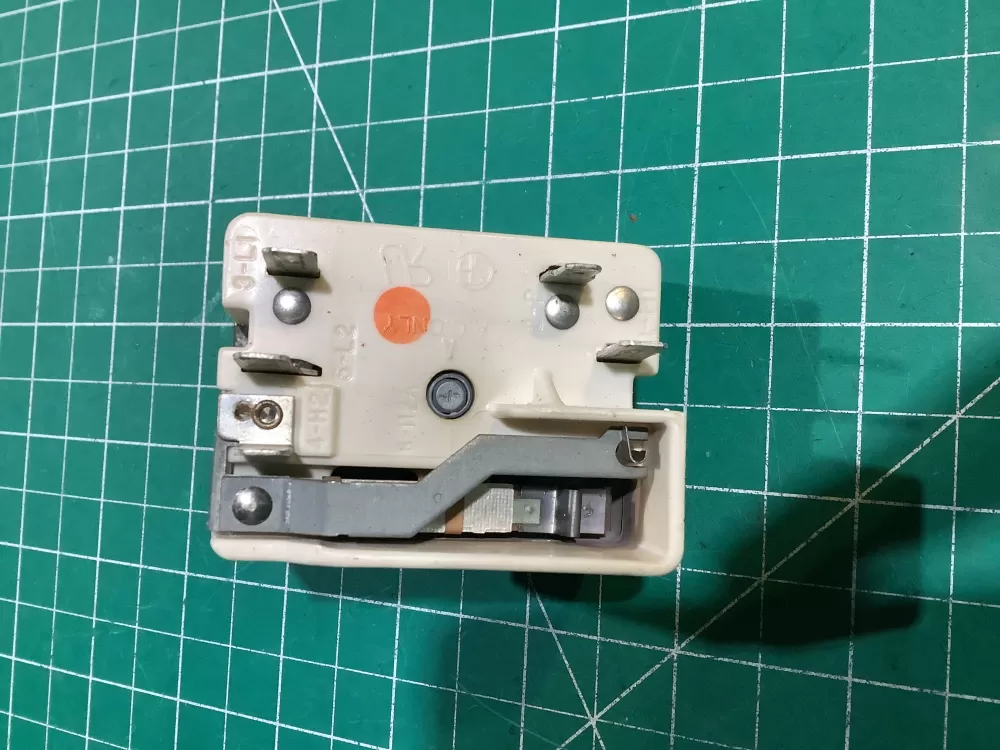 GE Range 164D1816P12 Infinite Burner Switch Control AZ148677 | NR2488