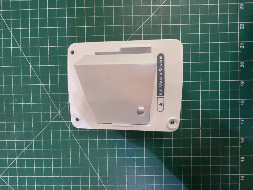 Whirlpool  Kenmore  Maytag  KitchenAid W10757851  AP5956767  W11629974  4389102  2198585  2198586  2220398  2220402  2255114  3452789  4388635  4389102R  PS10064583  TJ4389102R  W10193666  W10193840  W10290817 Refrigerator Ice Control Board