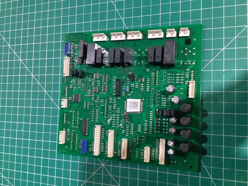 Samsung DA94 04399A Refrigerator Control Board AZ151937 | NR1370