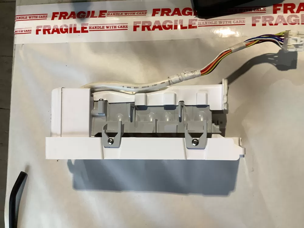 Samsung DA97-07592ACM Refrigerator Ice Maker AZ149247 | SL277
