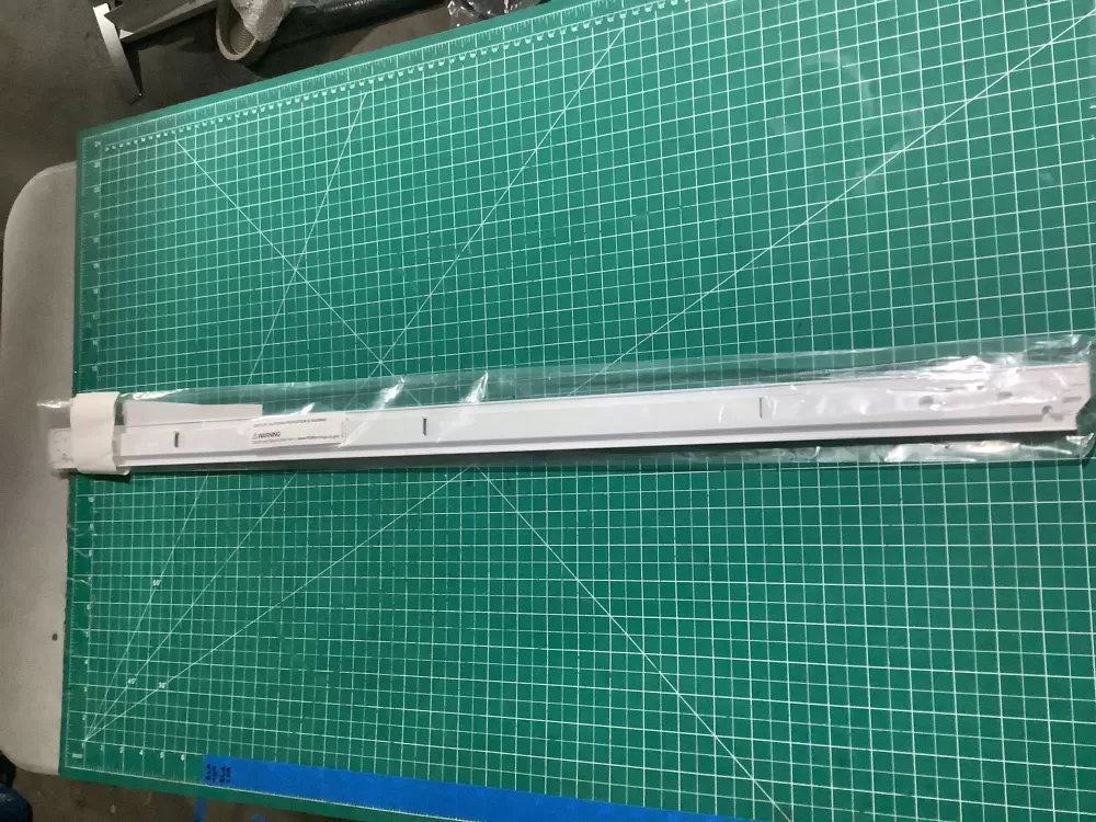 00689283 Bosch Refrigerator Decor Strip
