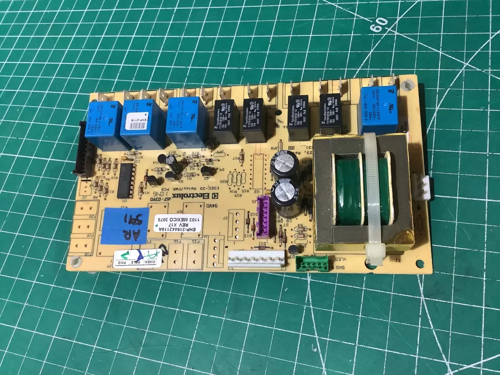 Frigidaire Kenmore 316442119A Range Control Board AZ194128 | AR591