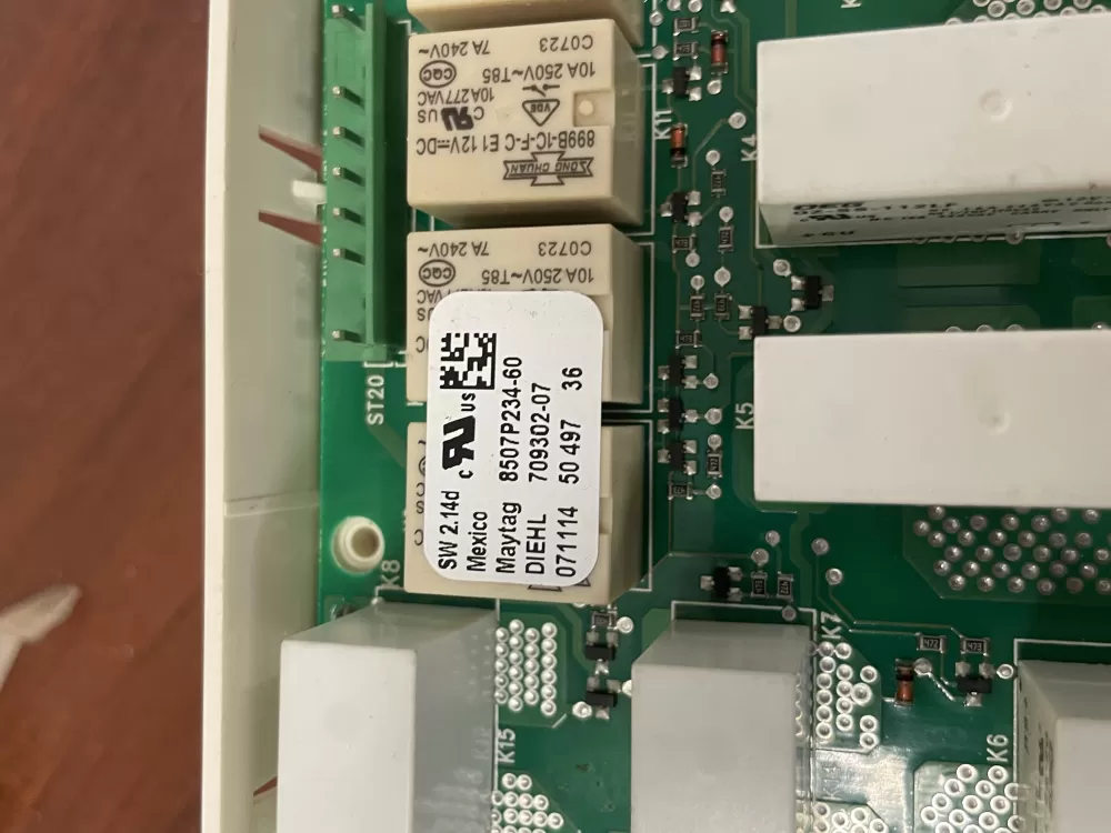 Maytag Whirlpool 8507P237 60 Range Control Board AZ49940 | Wmv451