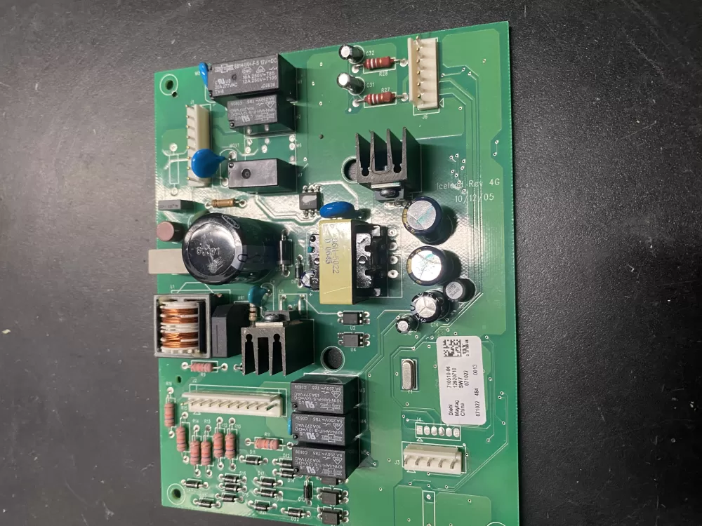 Amana  Maytag  Kenmore W10890094  AP6027422  12920710  WP12920710  12920708  4452995  67006389  67006430  67006747  PS11759800  W10178102  710510-06 Refrigerator Main Control Board