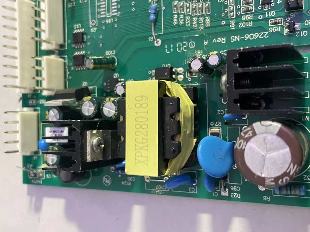 GE Refrigerator Main Control Board AZ195840 | Wm1091