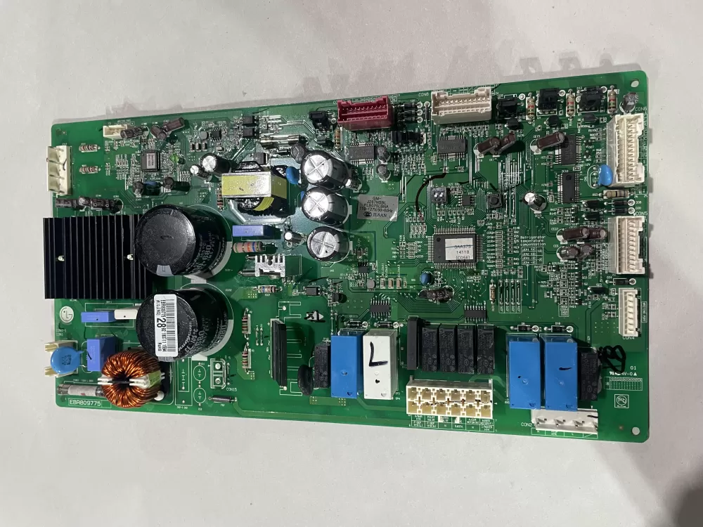 LG EBR80977528 Refrigerator Control Board AZ151586 | KMV782