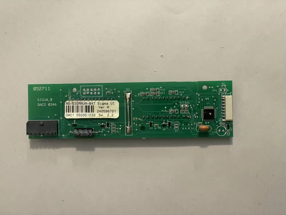 Frigidaire Kenmore Electrolux Refrigerator Control Board AZ180739 | KM687