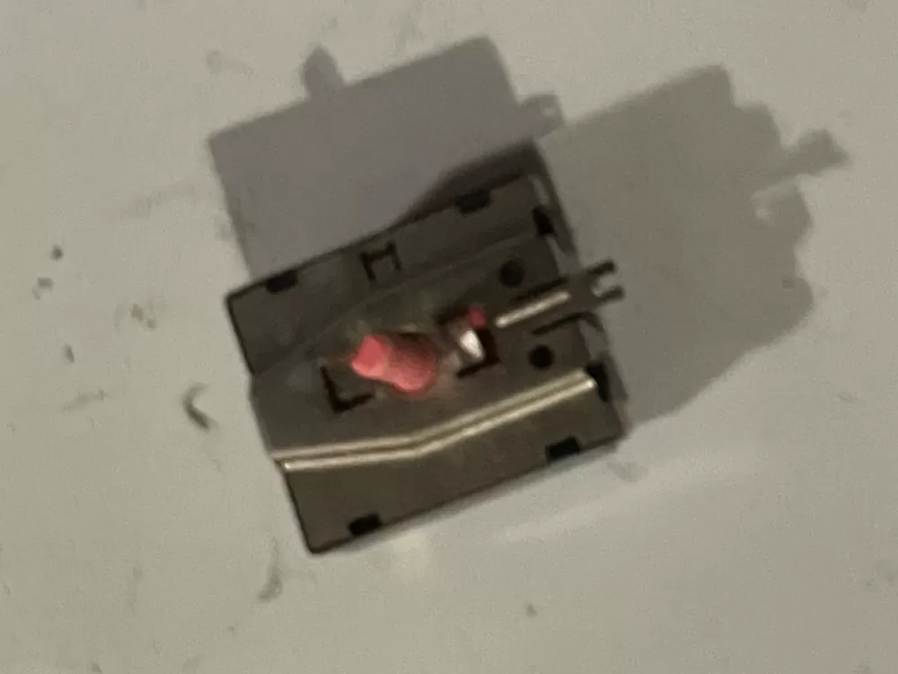 GE 212D1095P004 Dryer Start Switch AZ32595 | Wm250