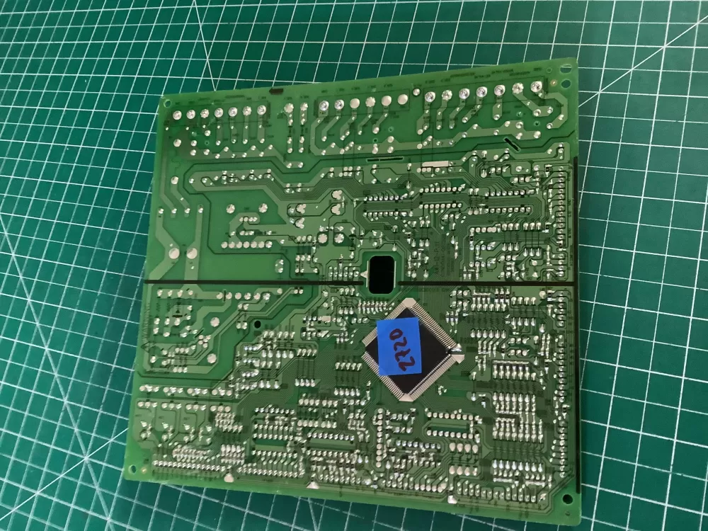 SAMSUNG Refrigerator PCB Assembly Eeprom E15 DA92–00593P AZ185425 | NR2720