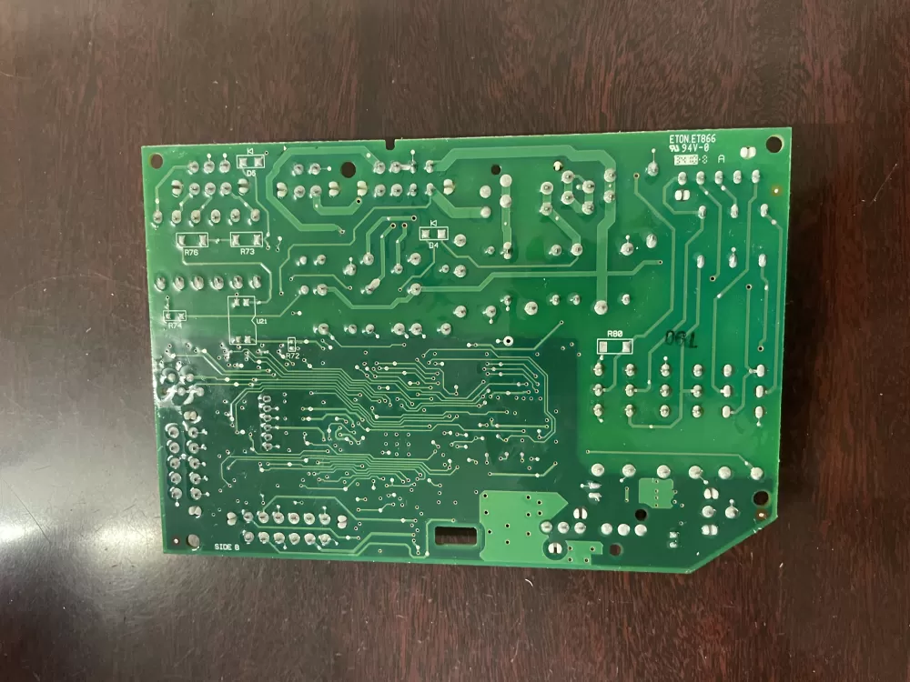 Whirlpool Maytag W10285199 Refrigerator Control Board AZ52202 | KM1900