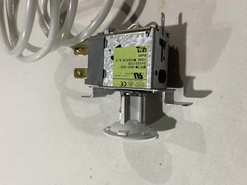 Westinghouse PS8769007 Thermostat Cold Control AZ142243 | BK2392