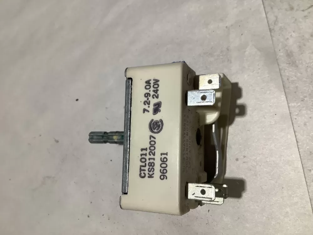 GE Hotpoint Kenmore WB23M8 Surface Element Switch AZ112087 | Sl104