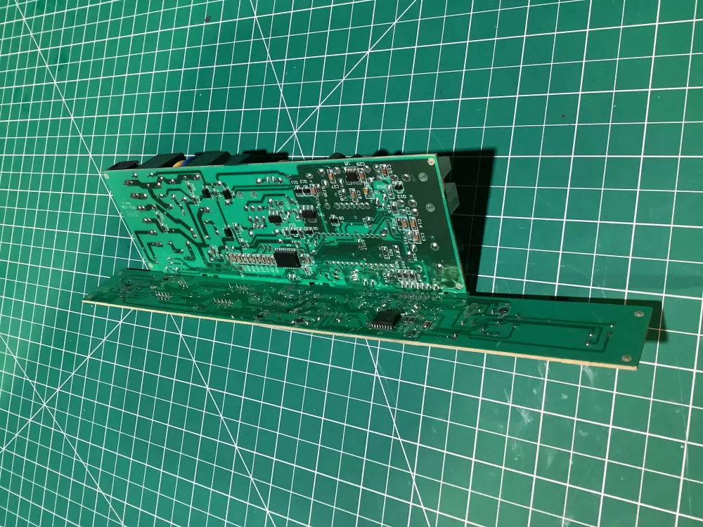 Whirlpool 8201672 2252195 Refrigerator Control Board AZ129479 | NR2322
