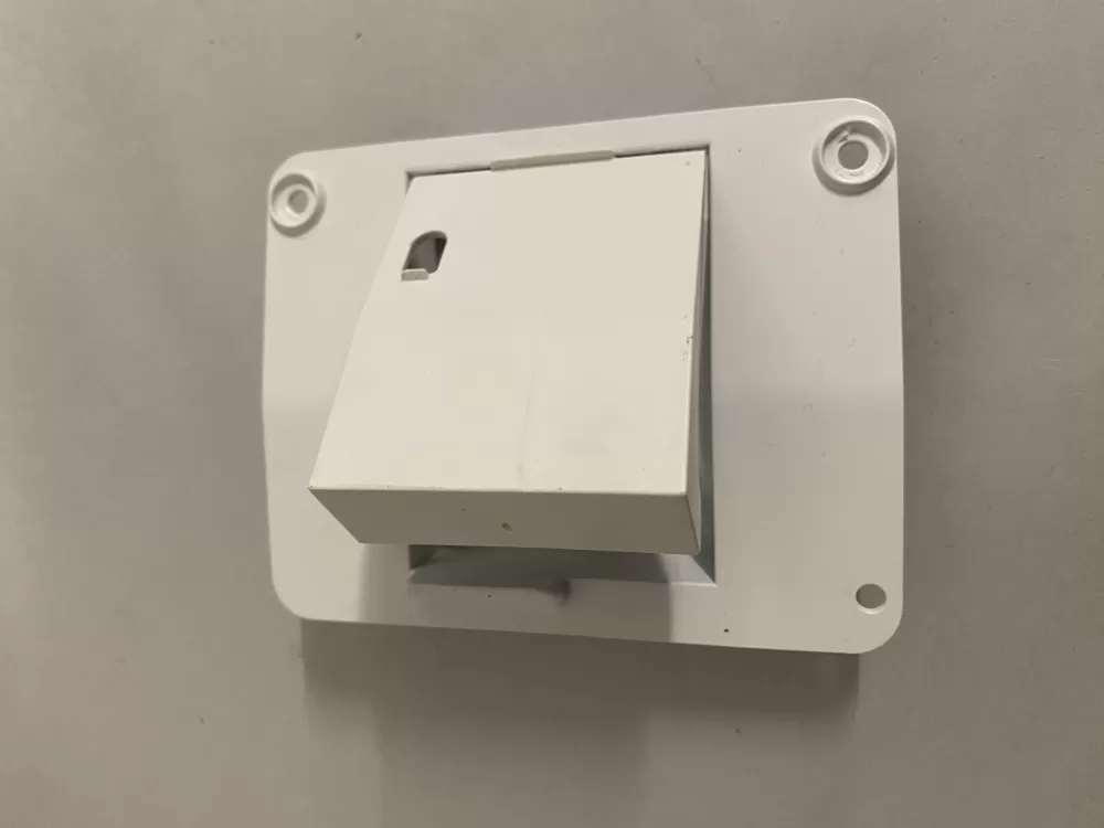 Whirlpool  Kenmore  Frigidaire 6100439 Refrigerator Control Board Ice