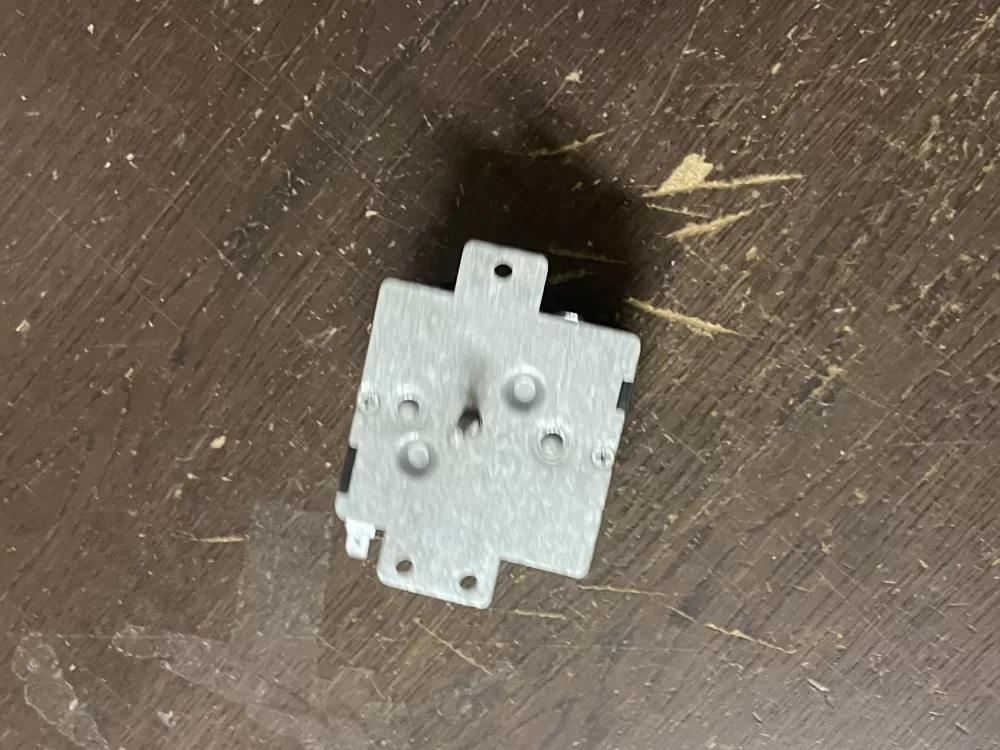Whirlpool  Maytag  Roper  Crosley  Admiral  Estate  Magic Chef WP8299764  AP6012579  8299764  831500  PS11745789 Dryer Timer