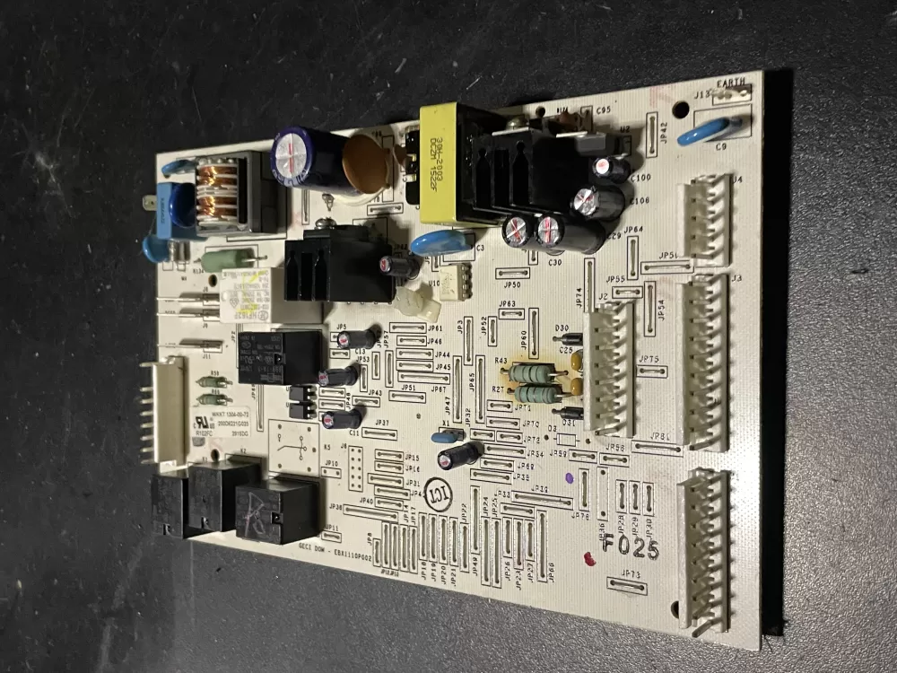 GE EBX1110P002 200D6221G025 WR55X11072 Refrigerator Control Board