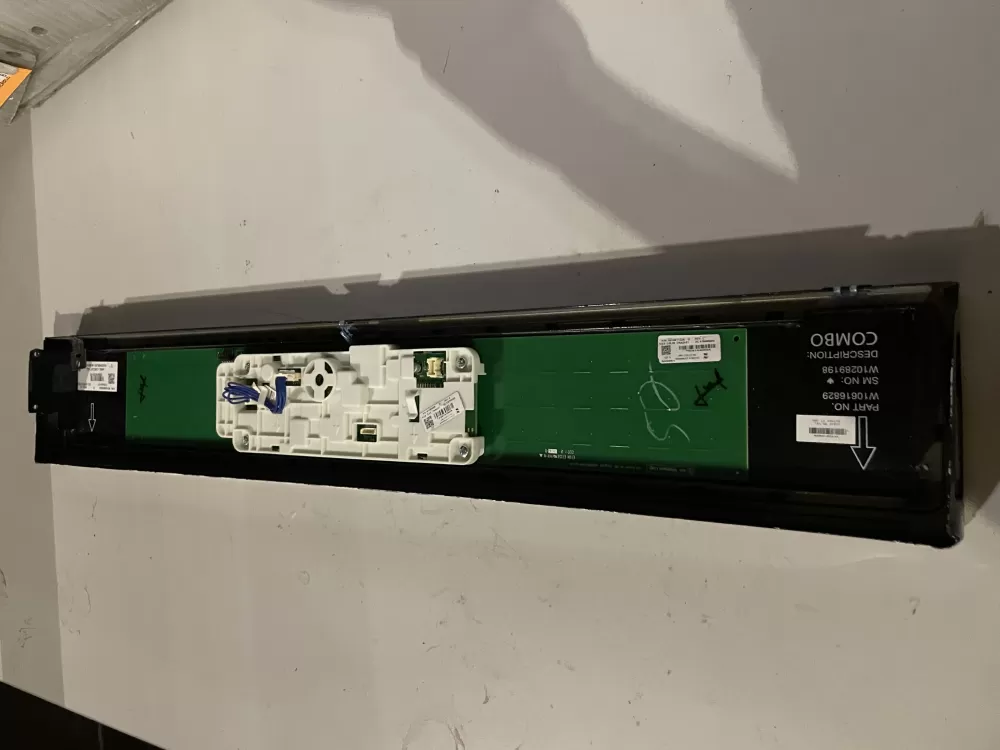 Whirlpool  KitchenAid W10916780  AP6038717  W10884550  W10890560  W10911875  W10616829 Oven Display Control Panel