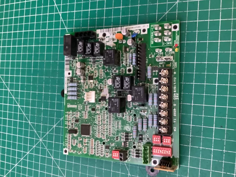 HK42FZ022 Carrier Furnace Board - Control