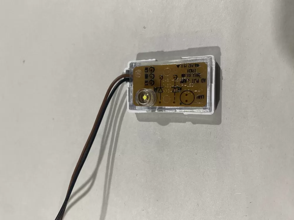 Samsung DA61 05687A Refrigerator Control Board AZ185242 | BK634