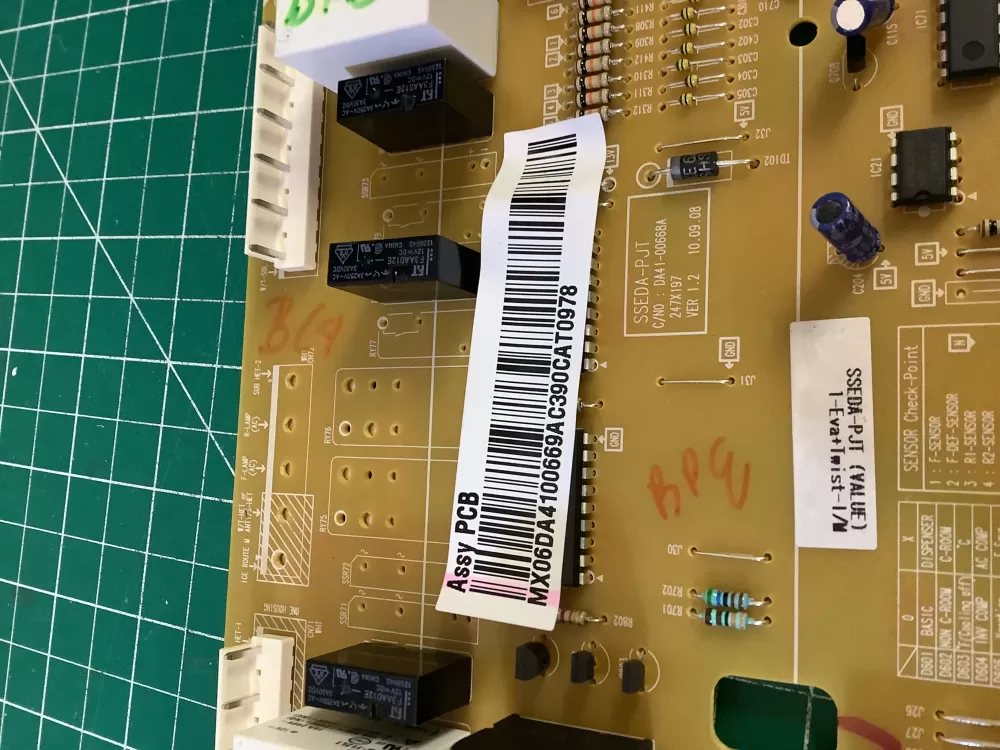 Samsung AP4909012 DA92-00055A Refrigerator Control Board AZ192293 | NR562