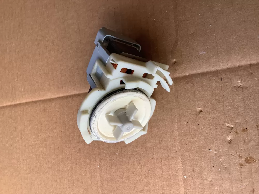 Whirlpool KitchenAid 8565839B Dishwasher Drain Pump AZ104309 | SLA97