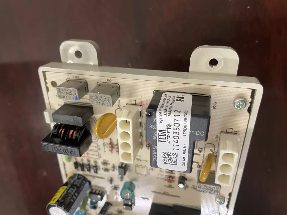 GE 175D6798G001 WE04M10011 Dryer Control Board AZ38766 | KM309