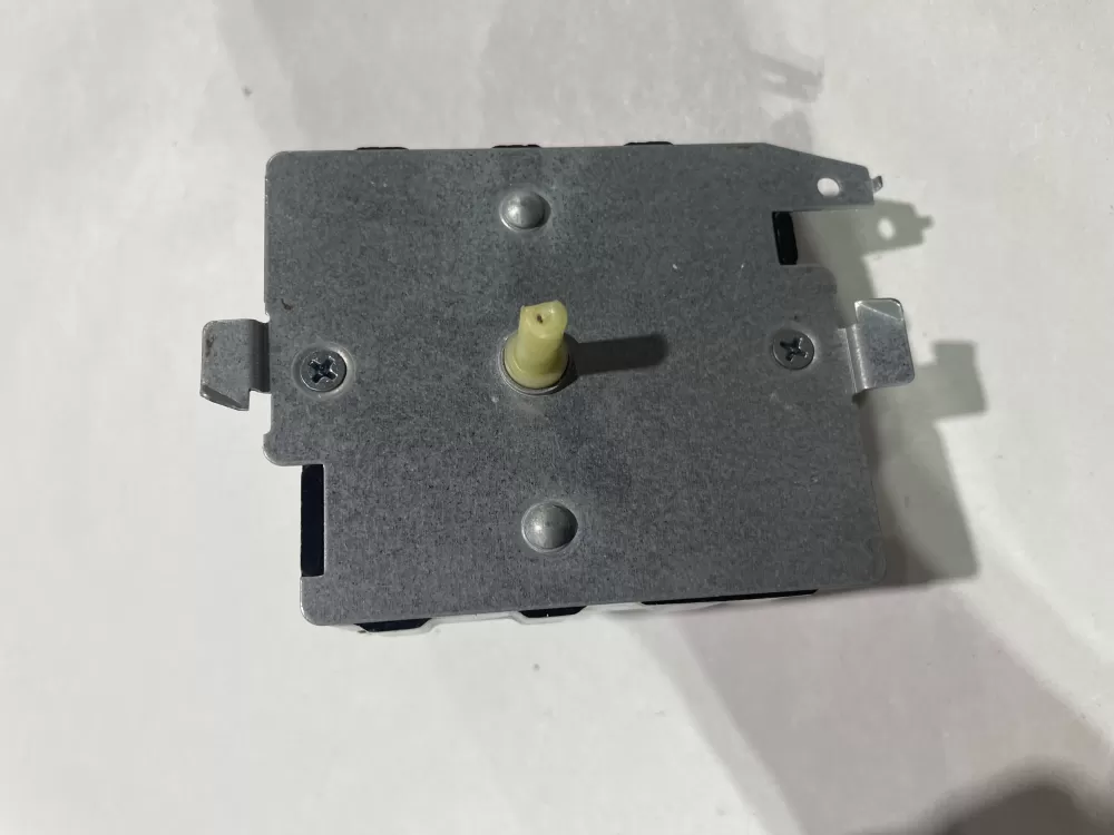 GE 212D1233P012 WE4M364 Dryer Timer AZ151597 | KM1852