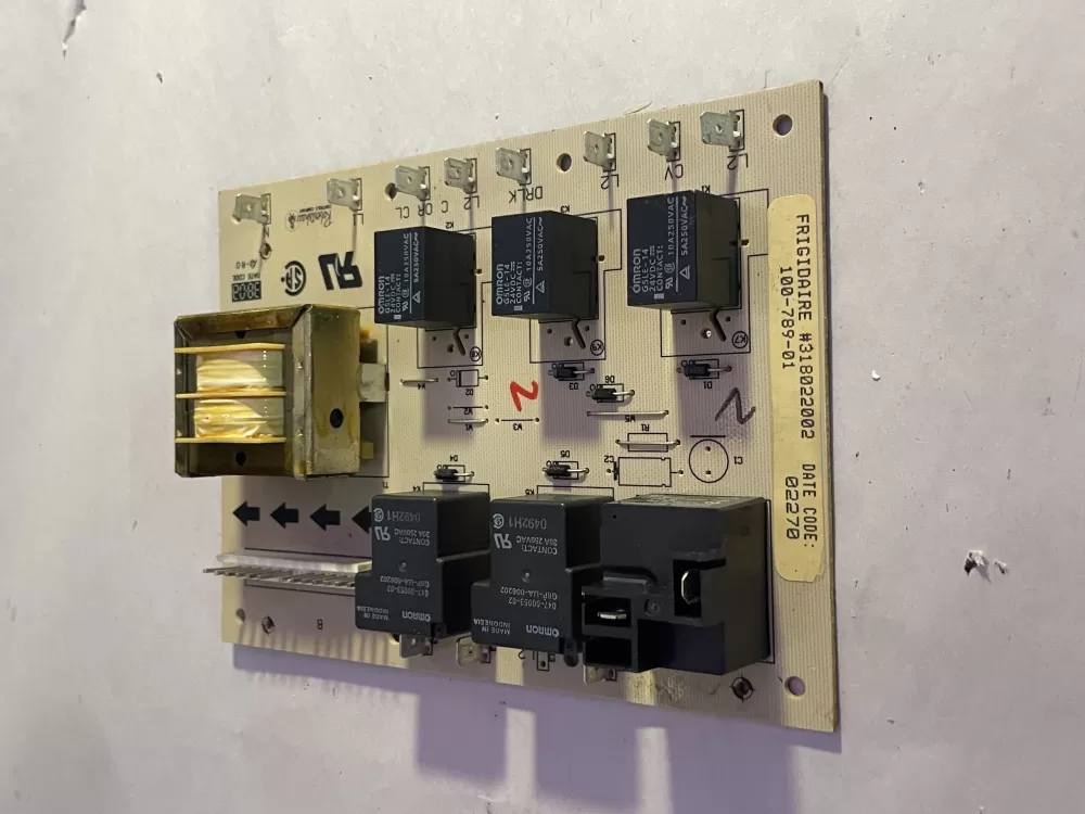 Frigidaire 100-789-01  318022002  Oven Relay Control Board