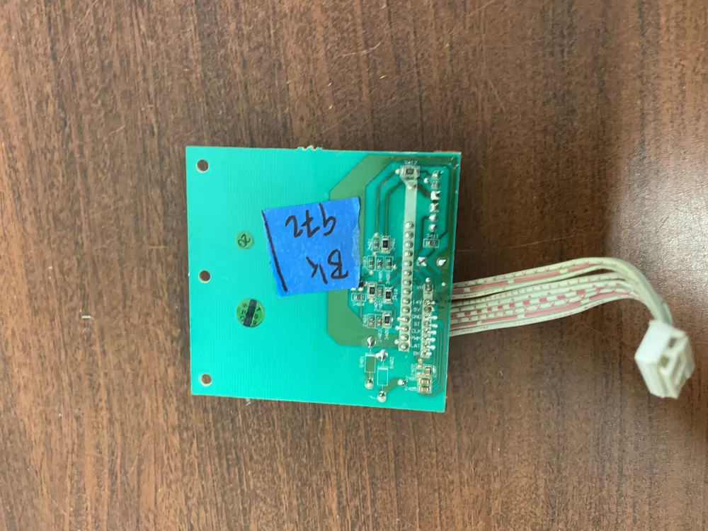  20111019 2009  Tl Door Handle Interior Control Board AZ38520 | BK972