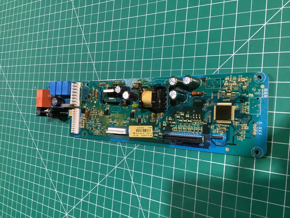 Frigidaire FGID2466QD1A  FPID2486TF0A  FGID2466QB5A  FGID2466QW5A  BGHD2433KB1  BGHD2433KW0  DGHD2433KF0  FGHD2433KW1  LGHD2433KM0  FGID2466QW2A Dishwasher Power Control Board