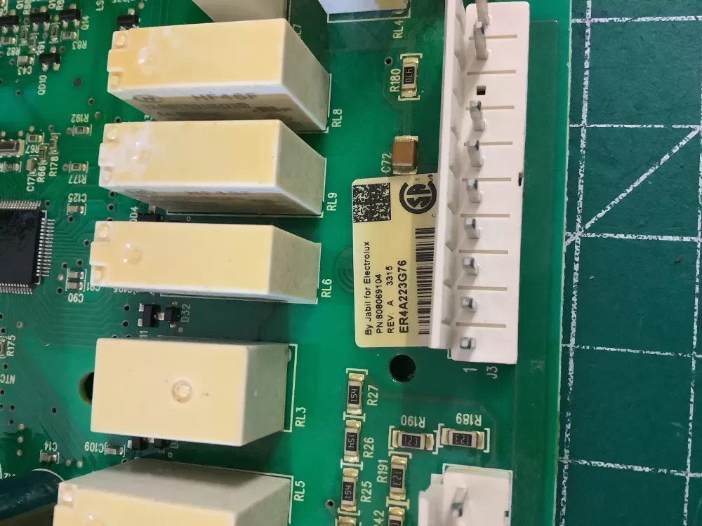 Frigidaire 5304522757 808069104 Refrigerator Control Board AZ189447 | NR2527