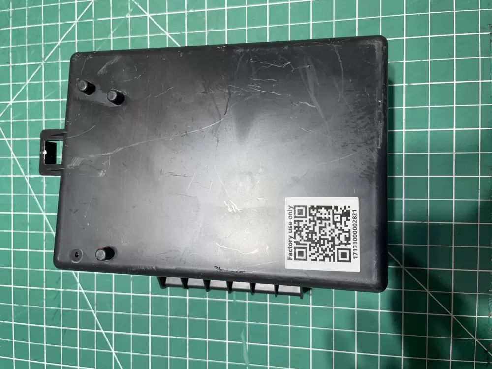 Midea 17131000002821 Freezer Control Board AZ153166 | KM1394