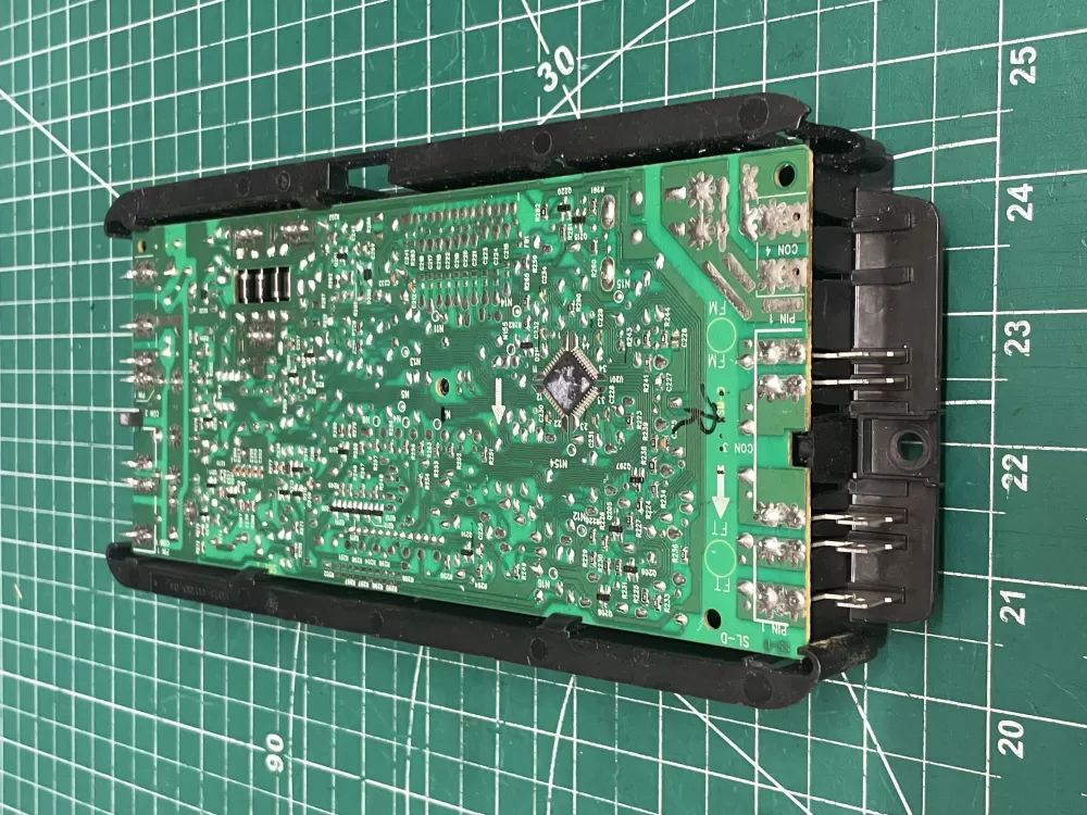 Whirlpool 100-01557-13  101602274  W10173509.E Range Control Board