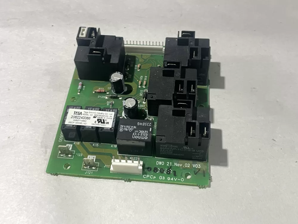 GE WB27T10562 Oven Lower Relay Control Board