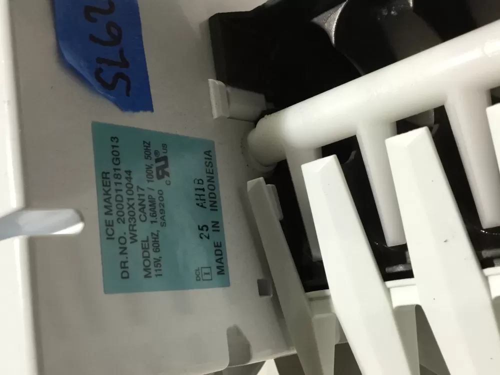 GE Kenmore 200D1181G013 Refrigerator Ice Maker AZ98347 | Sl62