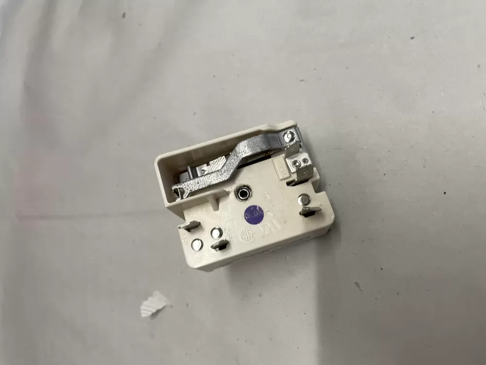 GE  Hotpoint  Kenmore  General Electric 164D1816P006 Range Switch