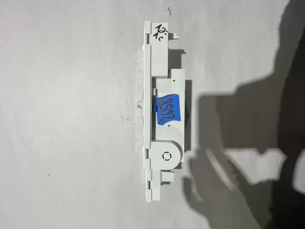 Frigidaire 241739704 Refrigerator Control Board AZ188261 | KM2658