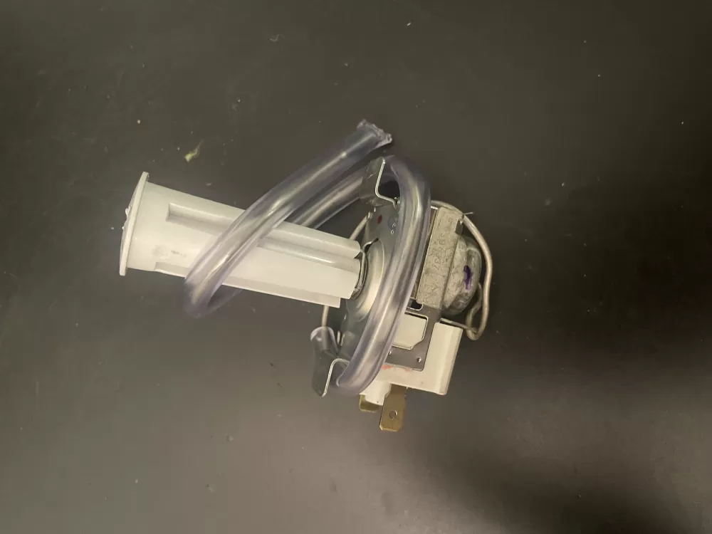 Americana  GE  Hotpoint 245D1262P001 WR09X0547 WR09X10027 WR09X10042 WR09X10043 WR09X10109 WR09X10133 WR09X20002-12PK WR9X10027 WR9X10042 WR9X10043 WR9X547 WR09X20002 Refrigerator Thermostat