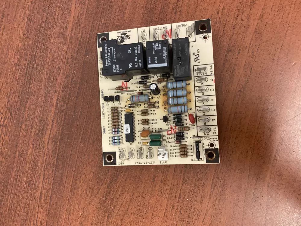 York 1157 83 902A 902 67297  Source One Control Board AZ45102 | BK1766