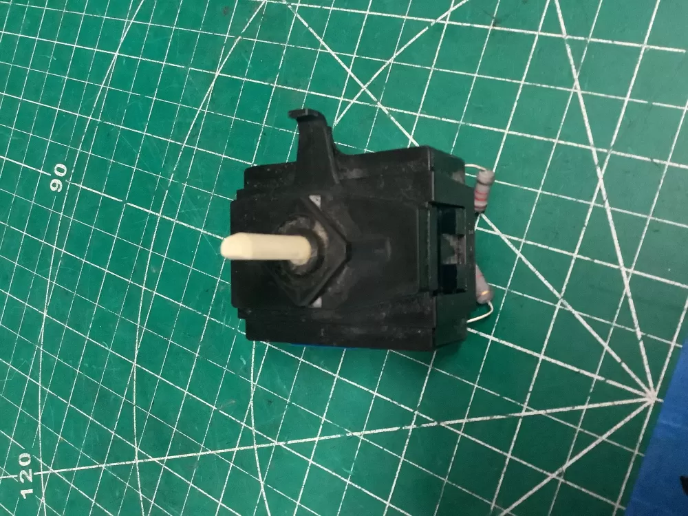 Maytag Whirlpool 8578352 Dryer Temperature Switch AZ207522 | SL160