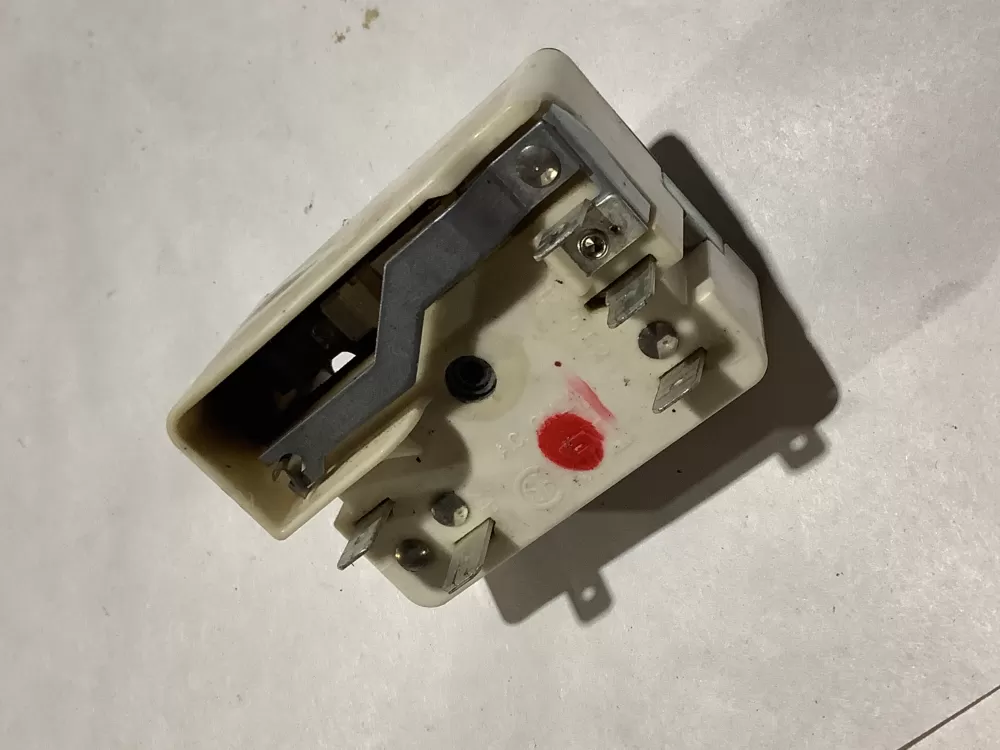 Frigidaire  Kenmore  Electrolux  Gibson  Tappan  Kelvinator  White Westinghouse 316436001  AP3885460  5304506425  1155395  316021501  AH1145040  EA1145040  PS1145040  QE21431245040  EA1145040  PS1145040  QE214312 Range Surface Element Switch